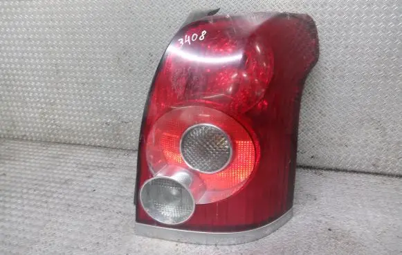 Toyota Avensis T250 Rear/tail lights E411333