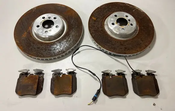 BMW X5 G05 Front brake disc 6887398 6887397