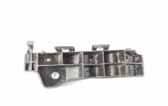 Hyundai Santa Fe Front bumper mounting bracket 865132W000