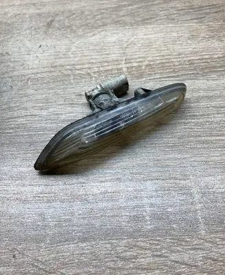 BMW 3 E90 E91 Front fender indicator light 6932997