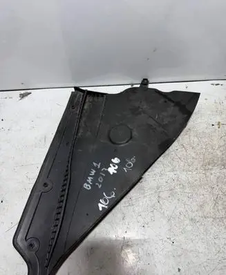 BMW 1 F20 F21 Wiper trim 7240680
