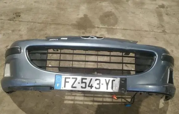 Peugeot 407 Front bumper MELYNAS