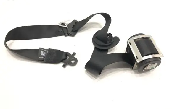 BMW 5 F10 F11 Front seatbelt 610126200B
