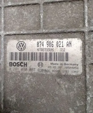 Volkswagen Transporter - Caravelle T4 Engine control unit/module 074906021AN 0281010087
