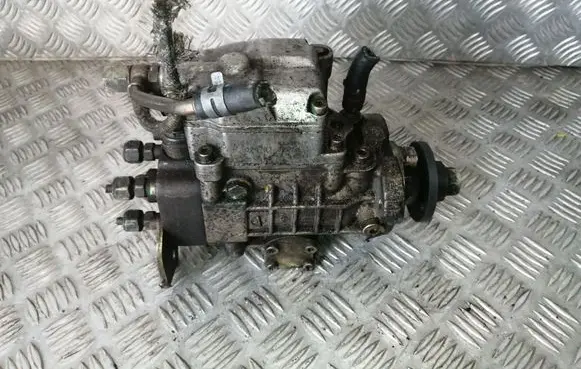 Skoda Octavia Mk1 (1U) Fuel injection high pressure pump 038130107D 0460404977 2464463336