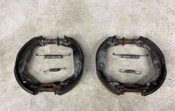 Volvo XC90 Handbrake/parking brake pads 