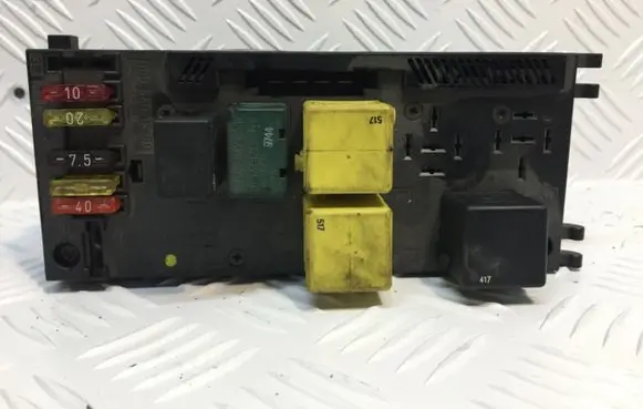 Mercedes-Benz E W210 Fuse module 0225455332 0025452701