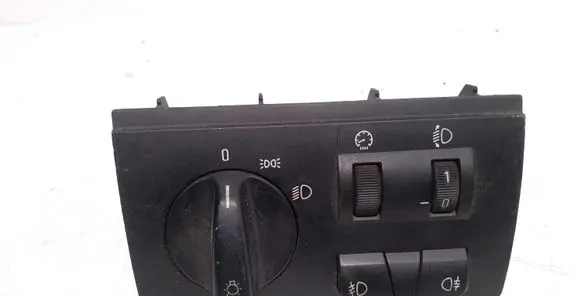 BMW X5 E53 Light switch 8372204