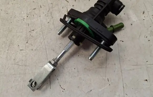 Toyota Verso Clutch master cylinder 3142002051