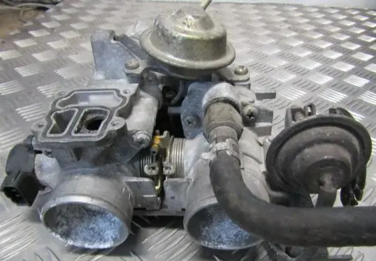 Lexus RX 300 Throttle valve 201308e12 89452-33040