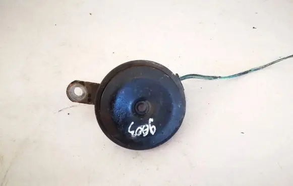 Toyota Avensis T250 Horn signal