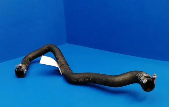 Land Rover Discovery 5 Engine coolant pipe/hose FK629F287CA