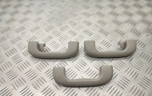 Opel Mokka X A set of handles for the ceiling 
