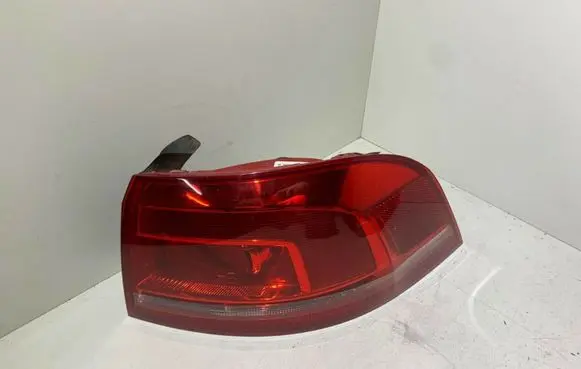 Volkswagen PASSAT B7 Rear/tail lights 3AF945096E