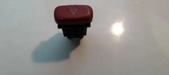 Suzuki Ignis Hazard light switch