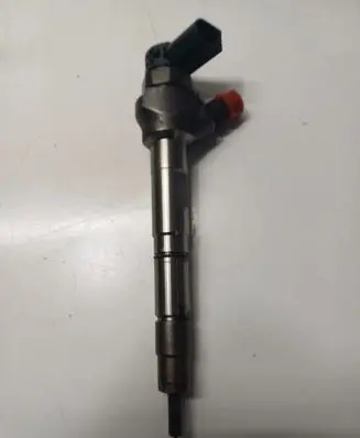 Audi A5 8T 8F Fuel injector 04L130277AE
