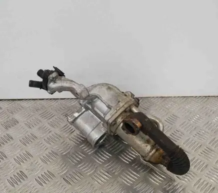 Nissan Qashqai EGR valve cooler 147352070R1