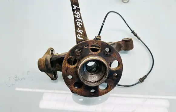 Mercedes-Benz B W245 Front wheel hub