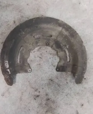 Renault Master III Rear brake disc plate dust cover 441510001R