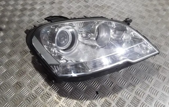 Mercedes-Benz ML W164 Headlight/headlamp 263348 16838602 5DC00906010