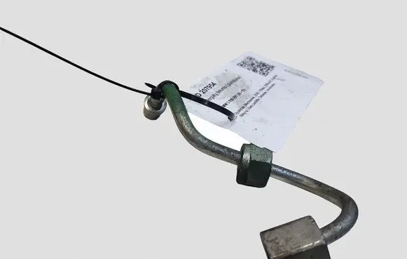 BMW 3 E90 E91 Fuel injector supply line/pipe