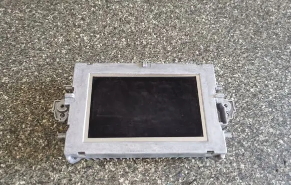 Mercedes-Benz E W212 Screen/display/small screen A2129004900