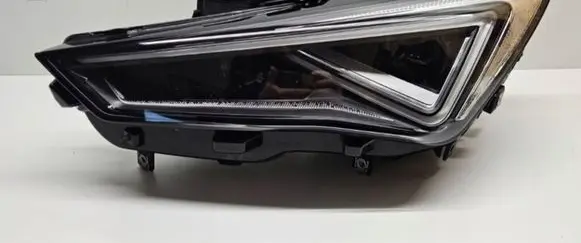 Mazda 3 Headlight/headlamp BCJH-51040