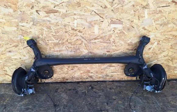 Toyota Yaris Rear axle beam 