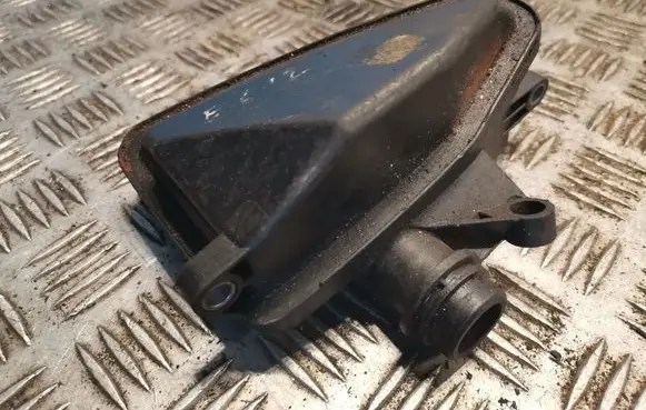 Mercedes-Benz E W212 Intake resonator 6421400087