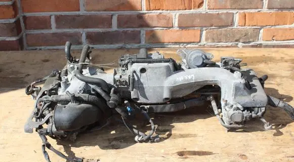 Subaru Impreza II Intake manifold