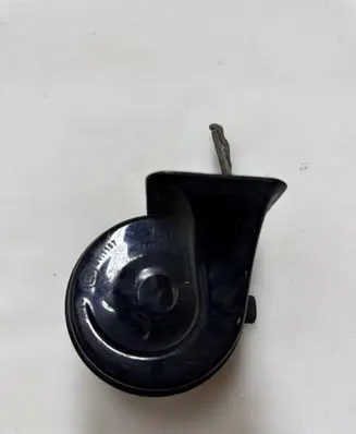BMW 5 F10 F11 Horn signal 70388115