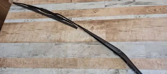 Opel Vectra C Front wiper blade arm 09185813