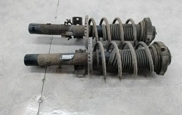 Skoda Fabia Mk2 (5J) Front shock absorber/damper 6Q0413031BJ