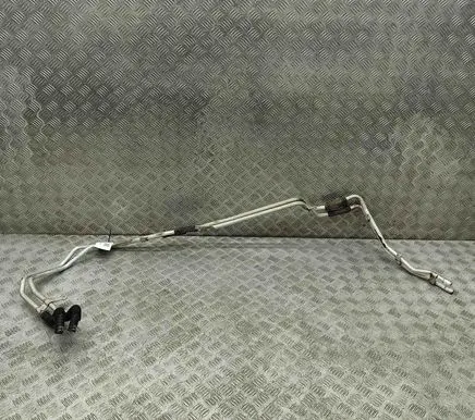 Audi Q7 4M Engine coolant pipe/hose 4M0121123E 4M0121085N