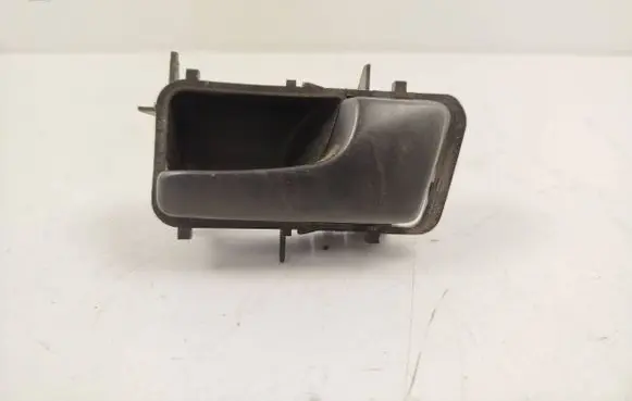 Volkswagen PASSAT B3 Rear door interior handle 357837236