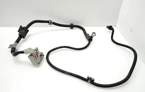 Mercedes-Benz C W204 Positive cable (battery) A2044402413 A0009988201