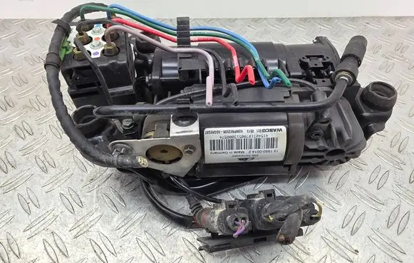 Volkswagen Phaeton Air suspension compressor/pump 15155000142 41540310