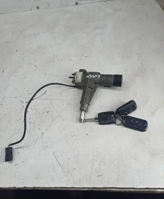 Audi A6 S6 C4 4A Ignition lock 4A0905851H 4A0905851