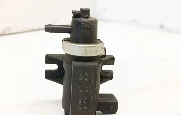 Volkswagen Transporter - Caravelle T4 Turbo solenoid valve 1H0906627 721903