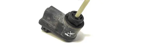 Headlight level adjustment motor