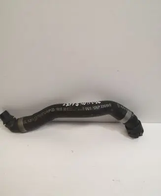 Mercedes-Benz CLS C219 Engine coolant pipe/hose A2118300596