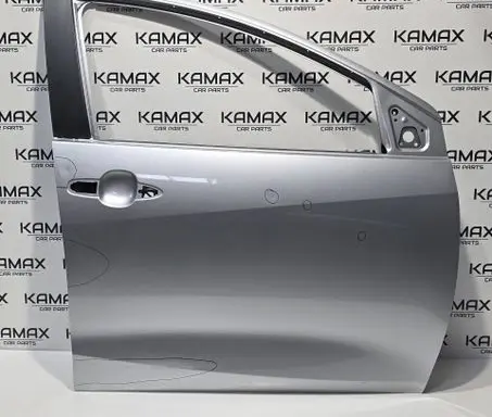 Toyota Yaris XP210 Front door