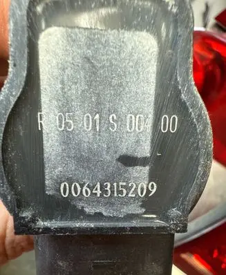 High voltage ignition coil