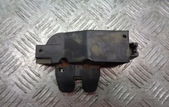 Peugeot 407 Tailgate exterior lock 9652301980