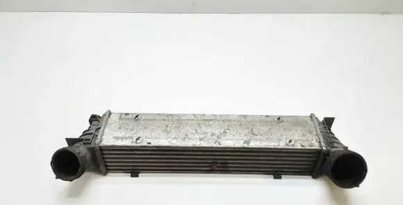 BMW 1 E81 E87 Intercooler radiator 7798788