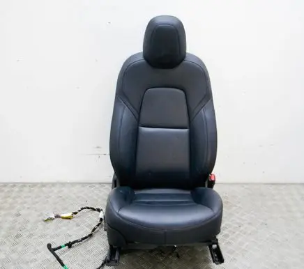 Tesla Model 3 Front passenger seat 145694300C