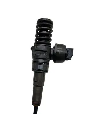 Volkswagen Golf V Fuel injector 038130073BQ