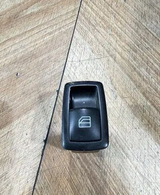 Mercedes-Benz ML W164 Electric window control switch A2518200510