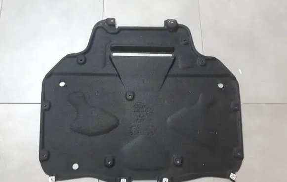 Audi Q8 Gearbox bottom protection 4M0825236AE