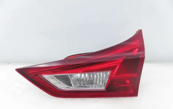 Toyota Auris E180 Rear/tail lights 